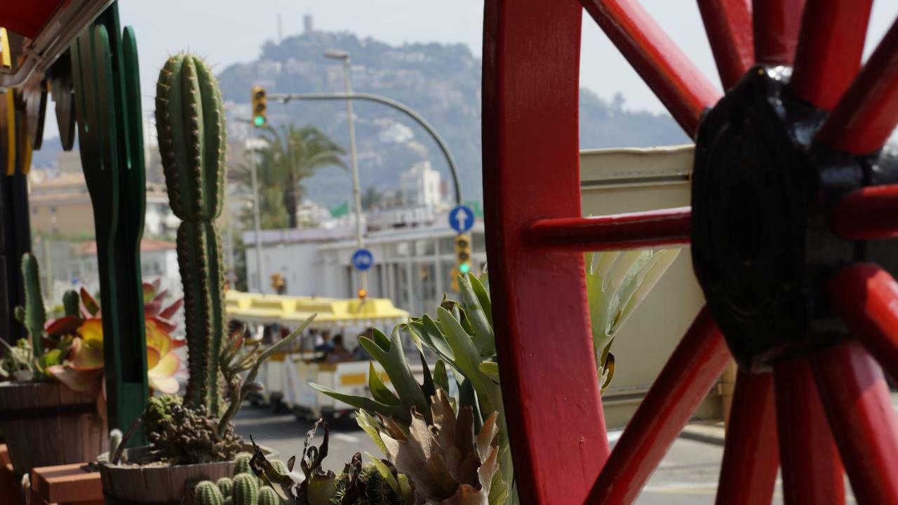 Blanes Beach Apartment Exterior photo